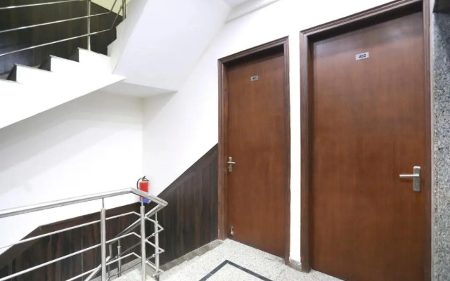 Hotel Sanfot by OYO Rooms