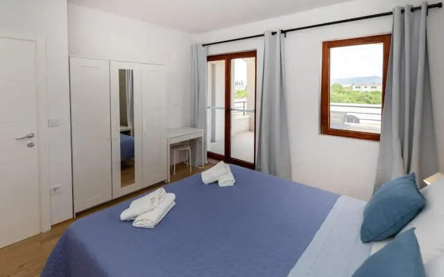Beautiful Home in Opuzen With Wifi and 2 Bedrooms