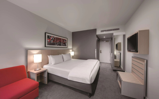 Travelodge Hotel Melbourne Docklands
