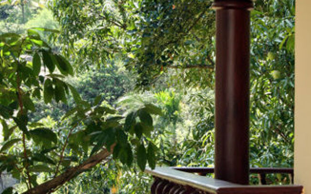 Aruvi Resorts
