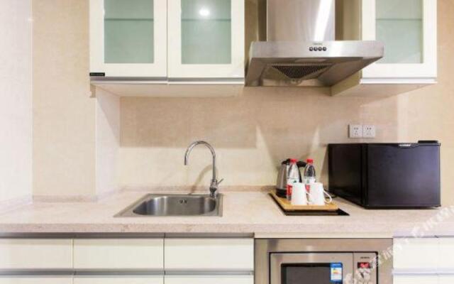 Hangzhou Caitong Center Apartment (Wujiaotian Street Gaosha Road Subway Station Branch)