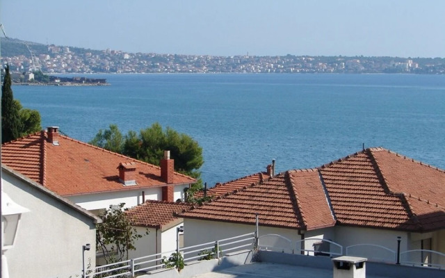 Milka - 100m From the sea - A1