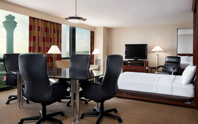 Hilton Chicago O'Hare Airport