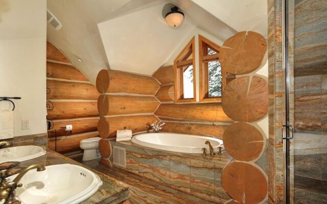 Paradise Meadow Lodge