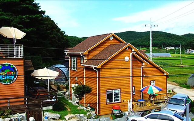 Anmyeondo Dream Garden Pension