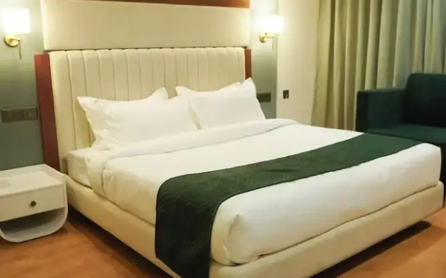 Hotel Pacific Primee