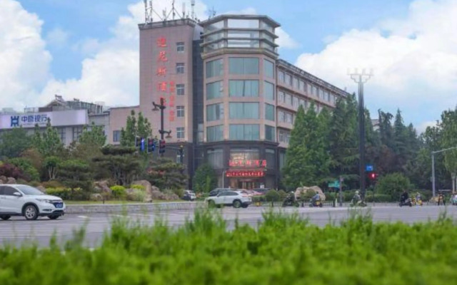 Dinis Hotel (Luoyang Kaiyuan)