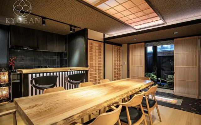 Kyoran-Shizutake House – Business – Kyoto