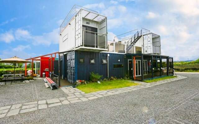 Jeju Bandi House Pension