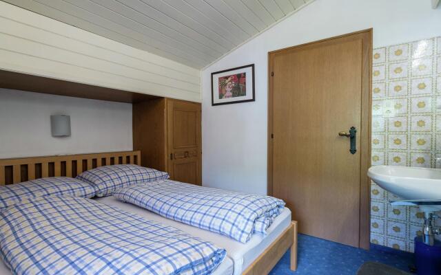 Spacious Apartment near Ski Area in Niedernsill