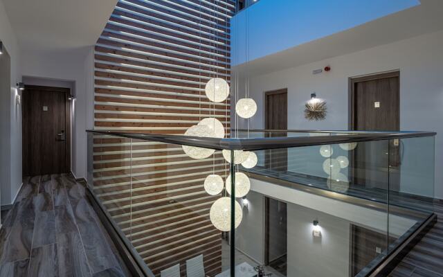 Kyma Rooms & Suites