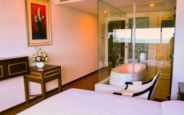 Le Hoang Beach Hotel Danang