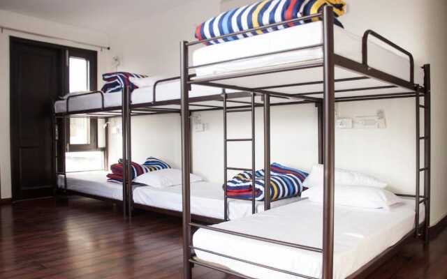 Madpackers Delhi - Hostel