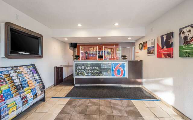 Motel 6 Fairfield, CA - North