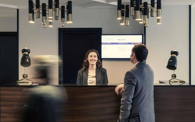 Mercure Paris Arc de Triomphe Wagram