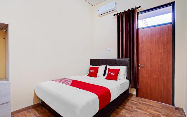 OYO 90286 Prenjak Syariah