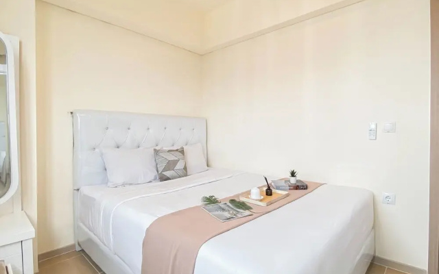 Simple And Bright 3Br At Meikarta Apartment