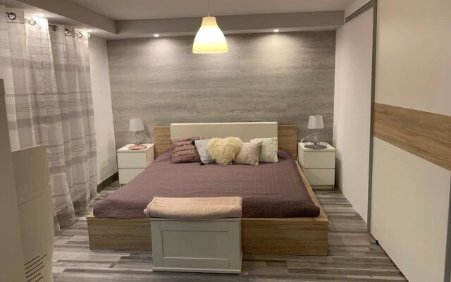 Airport16 B&B