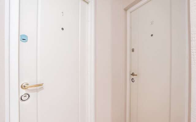 KievApts Sofievskaya 18