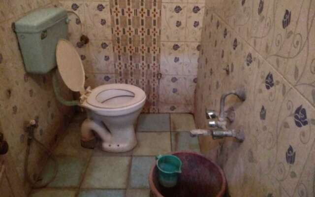 iROOMZ Pranathi Comforts