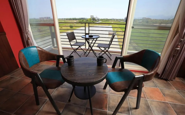 Lotung Stay B&B