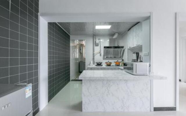 Xi'an Weiyang·Xijing Hospital· Locals Apartment 00159610
