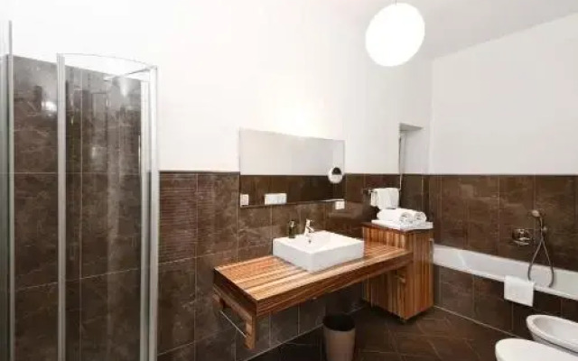 Villa Verdi Apartments
