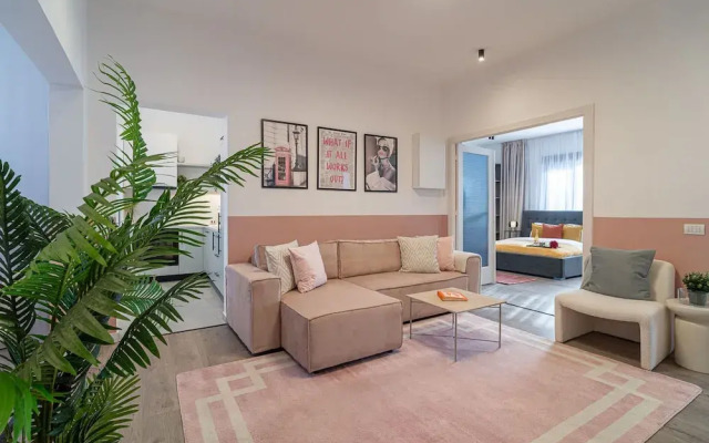Vibrant & Spacious 3BR Condos on Amzei Square
