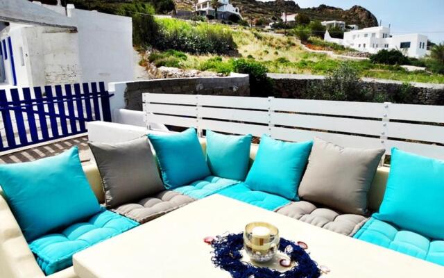 Mykonian Breeze