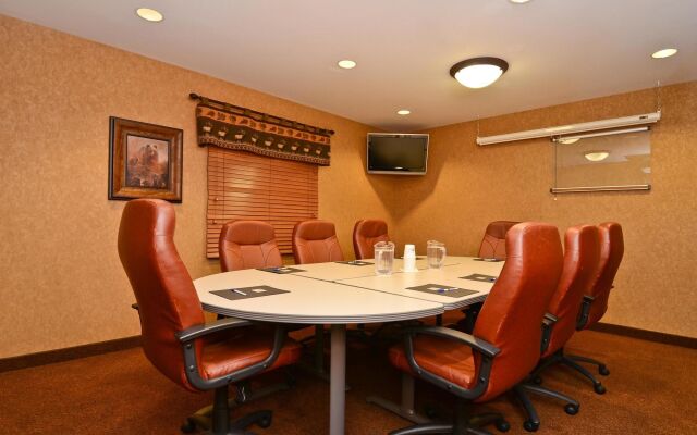 Best Western Plus Kelly Inn & Suites