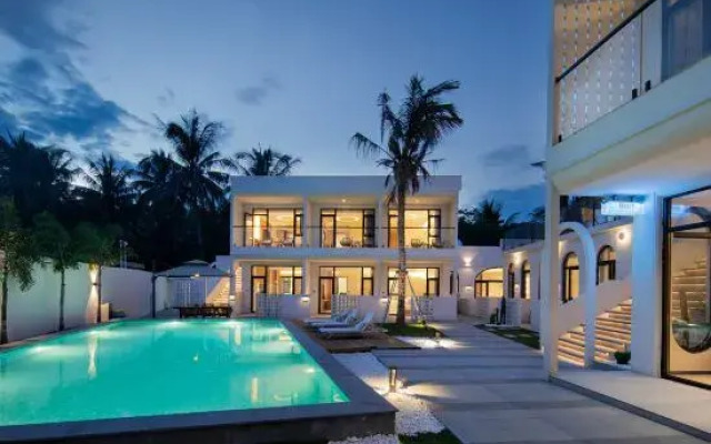 Wanning Moye Homestay (Riyuewan Surfing Store)