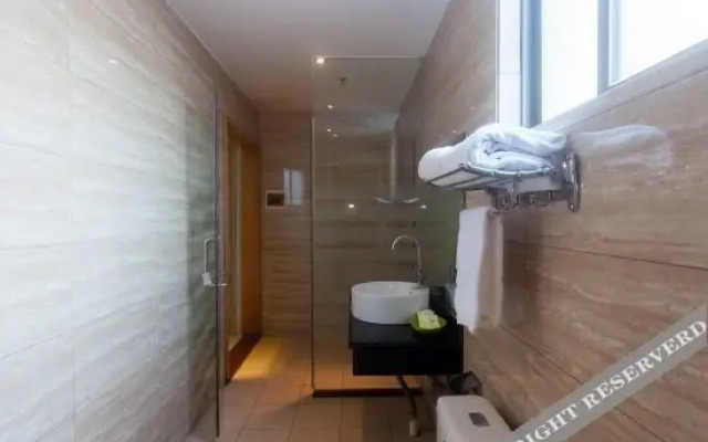 Shanhuhai 25 Hours Chain Hotel (Haikou Yinhu)