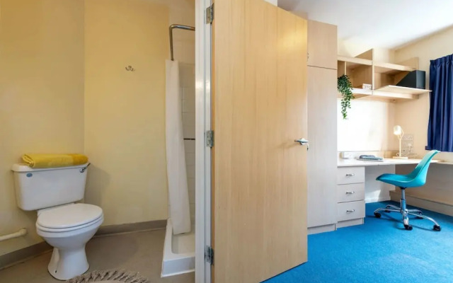 Student Only Upper Quay House