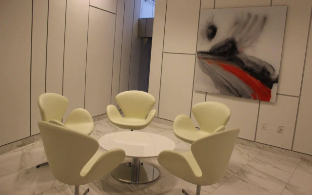 The Corporate Suites - Ice Condos