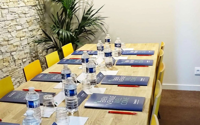 Campanile Val de France