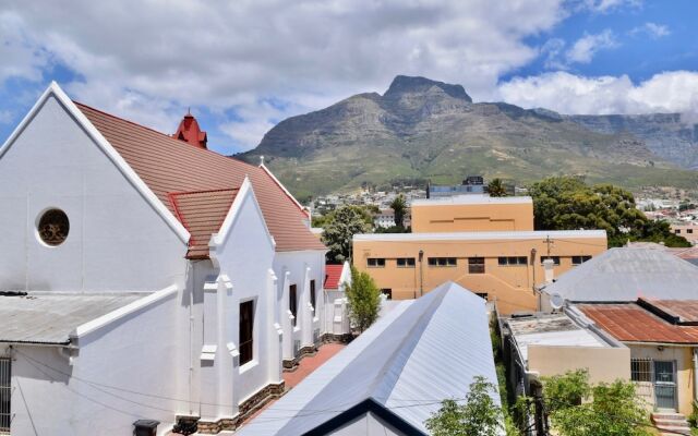 1 Bedroom Apartment With Balcony in Woodstock