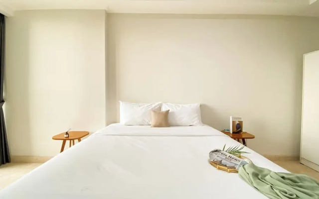 Cozy And Best Location 1Br Gold Coast Apartment