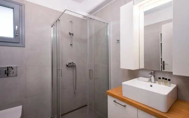 Hosting Moments Private Pool Holiday Home