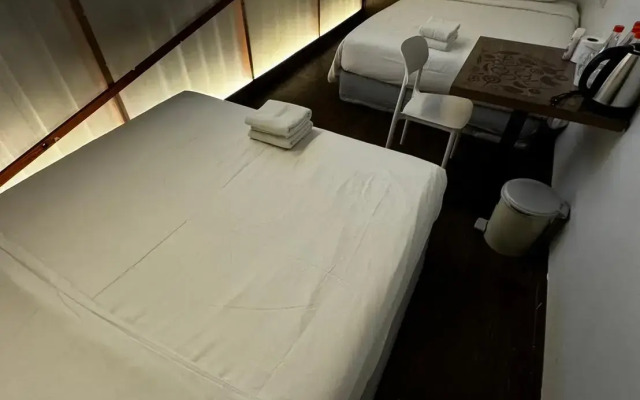 Glur Central Pratunam