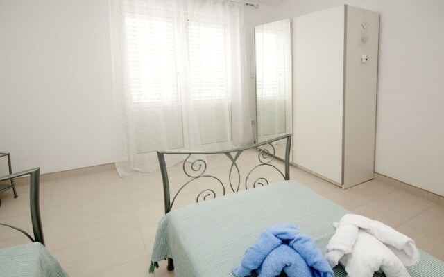 Apartment in Seget Donji With Terrace