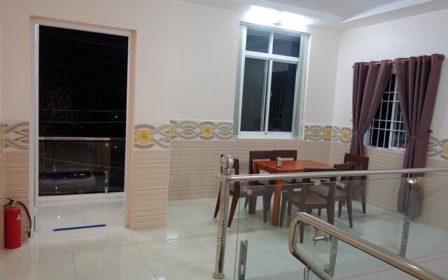 Huong Quang Guesthouse