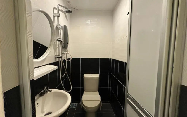 1108 Hotel Sungkai