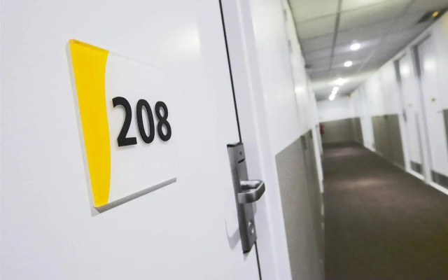 Premiere Classe Paris Ouest - Pont De Suresnes