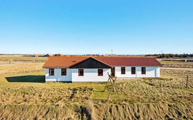 10 Person Holiday Home in Harboore-by Traum