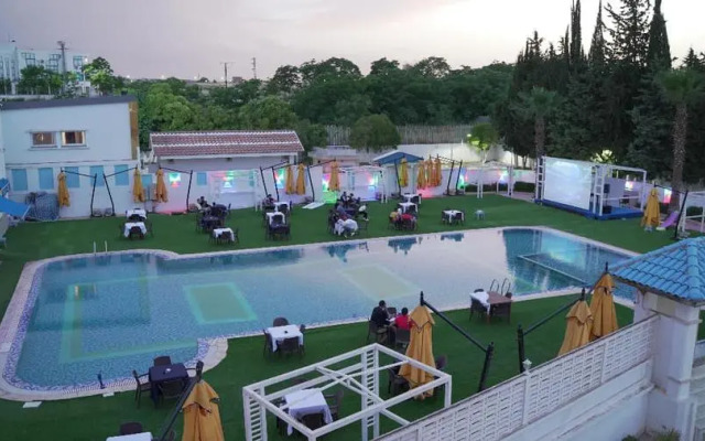 Escale Hotel