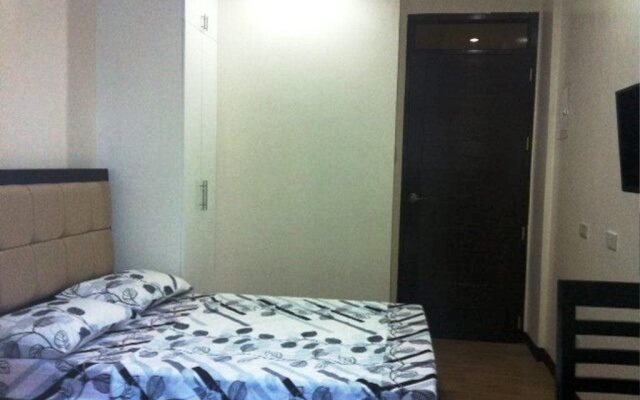 O & S Residences