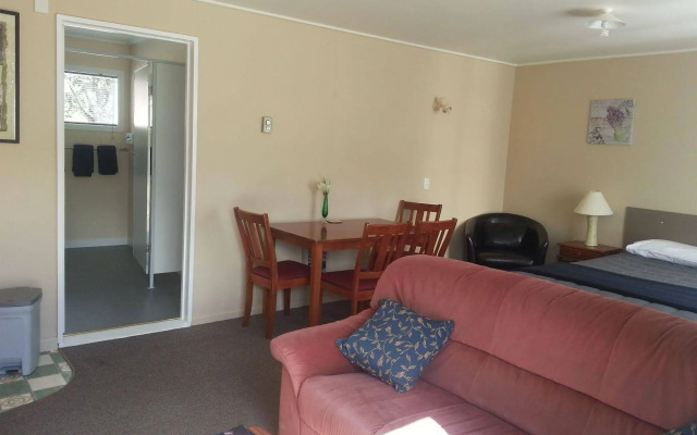 Cromwell Motel