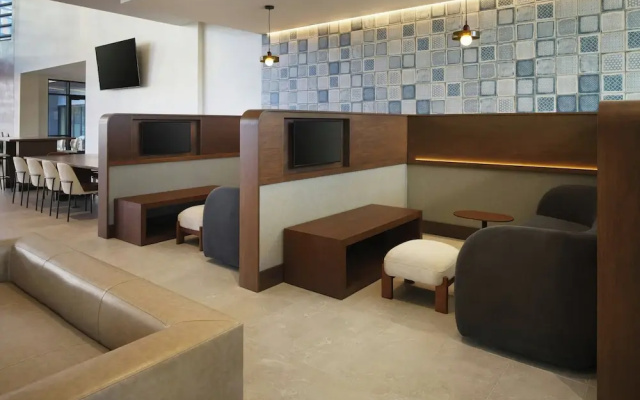 Courtyard By Marriott Sand City Monterey