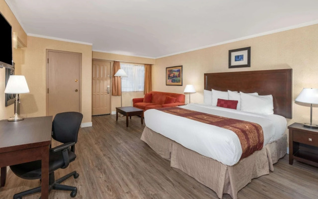 Ramada Coquitlam