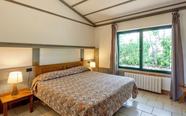 Residence con piscina a Guardistallo